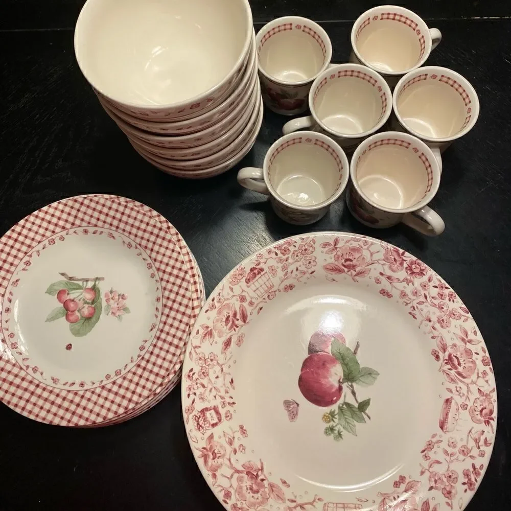 Authentic Pfaltzgraff 24 piece SET - Picture 5 of 6